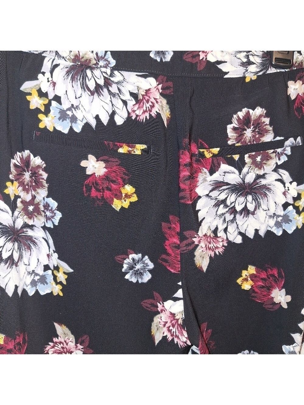 White House Black Market Floral Print Pants Black Size 2 - Picture 2 of 4